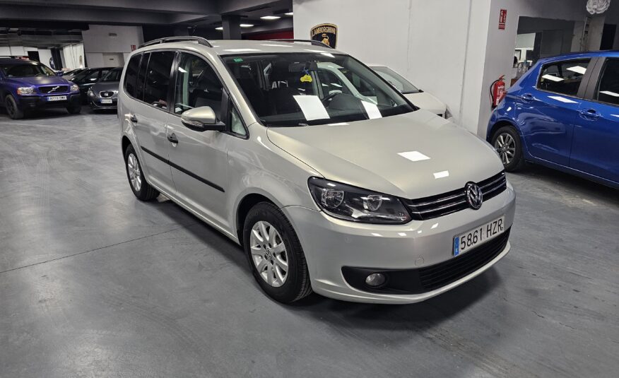VOLKSWAGEN Tourang 1 6 TDI Advance bluemotion tech