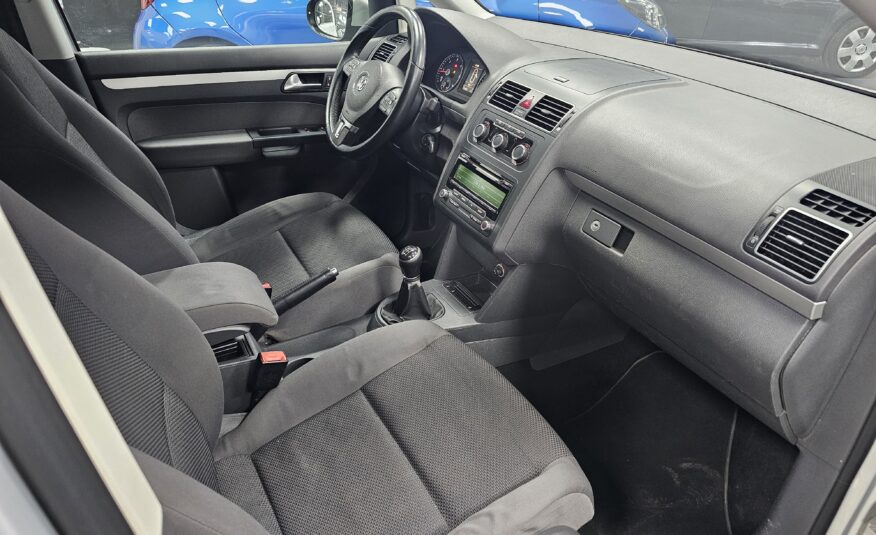 VOLKSWAGEN Tourang 1 6 TDI Advance bluemotion tech
