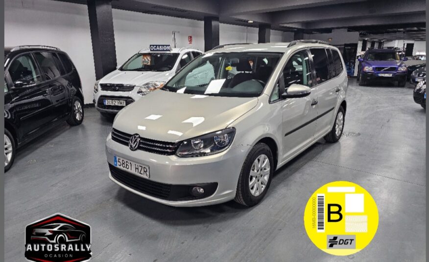 VOLKSWAGEN Tourang 1 6 TDI Advance bluemotion tech