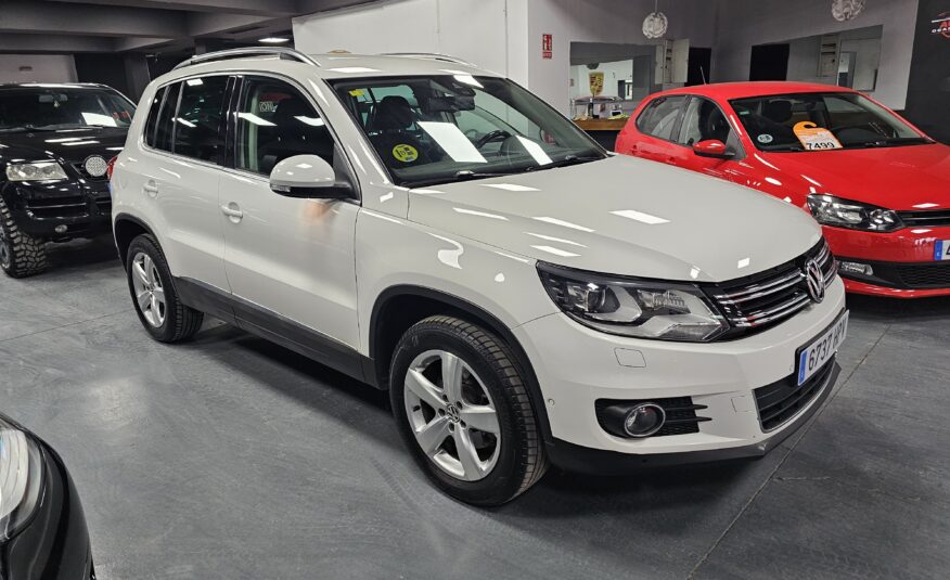 VOLKSWAGEN Tiguan 2.0 TDI DSG bluemotion 4 motion
