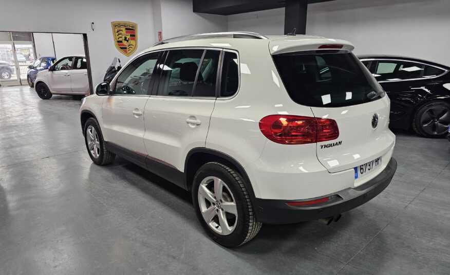 VOLKSWAGEN Tiguan 2.0 TDI DSG bluemotion 4 motion