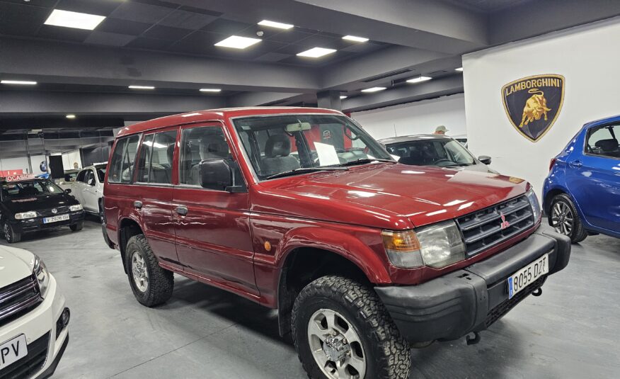 MITSUBISHI Montero 2.5 TDI 99cv GLX largo 5p
