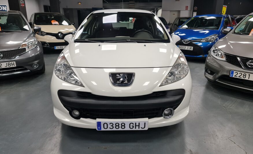 PEUGEOT 207 1.6 HDI