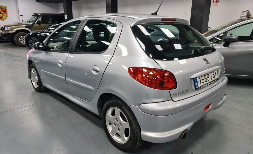 PEUGEOT 206 hdi XS-LINE