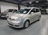 TOYOTA Corolla Verso 2.2 D2AD
