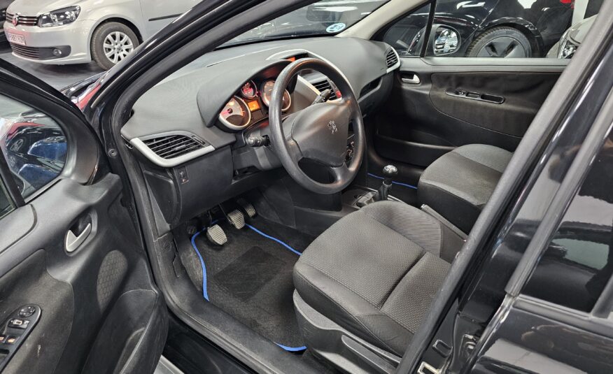 PEUGEOT 207 1.4i Access 75cv 5p