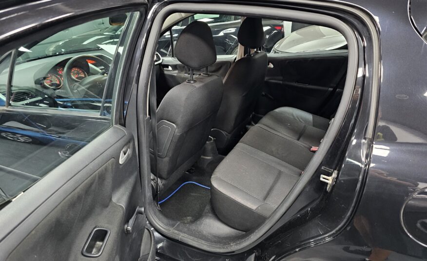 PEUGEOT 207 1.4i Access 75cv 5p