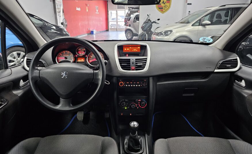 PEUGEOT 207 1.4i Access 75cv 5p