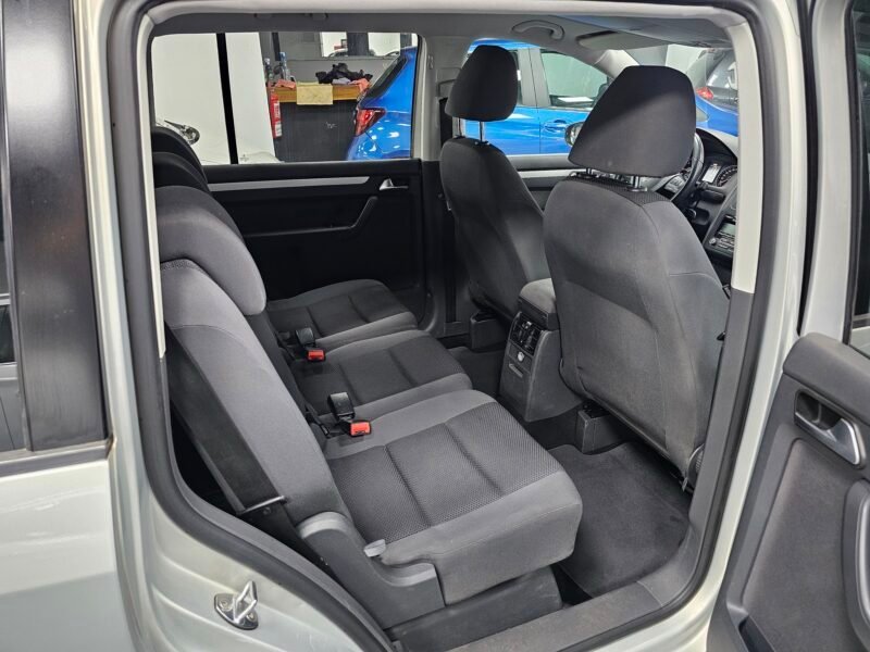 VOLKSWAGEN Touran 1.6 TDI Advance bluemotion tech