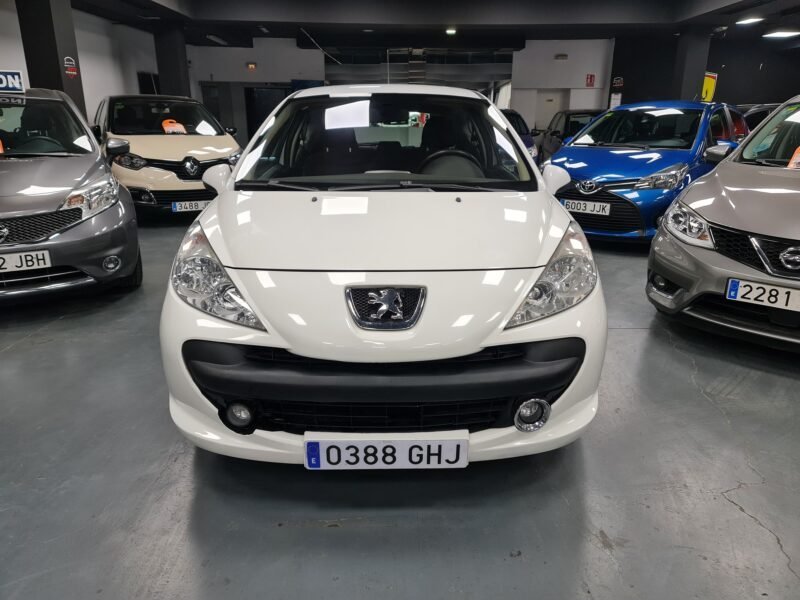 PEUGEOT 207 1.6 HDI