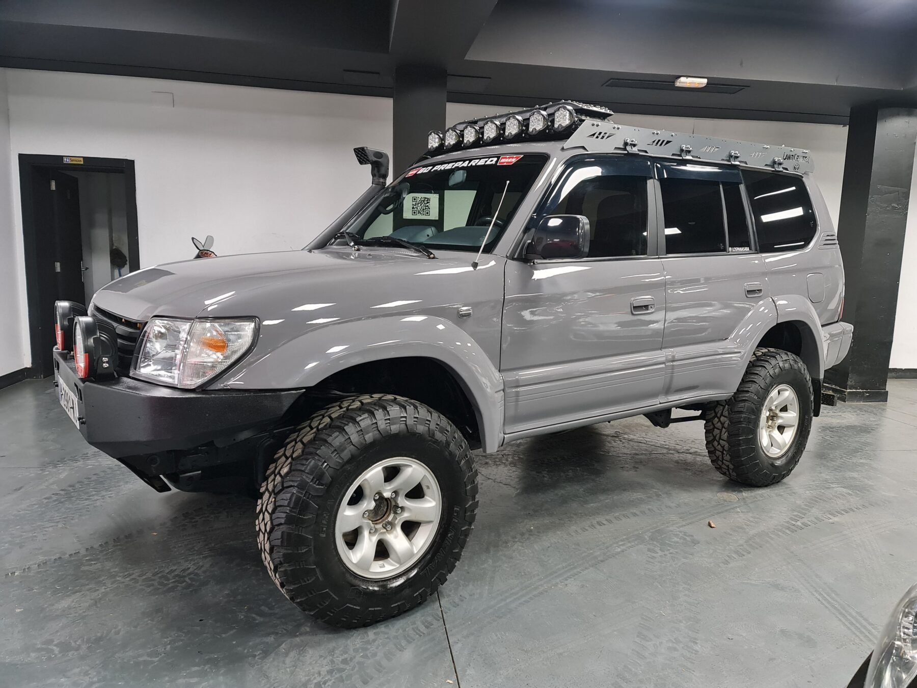 TOYOTA LAND CRUISER VX