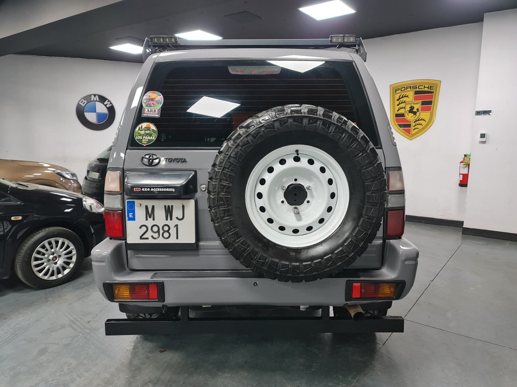 TOYOTA LAND CRUISER VX