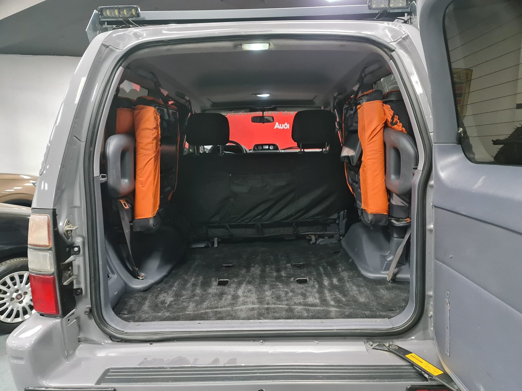 TOYOTA LAND CRUISER VX