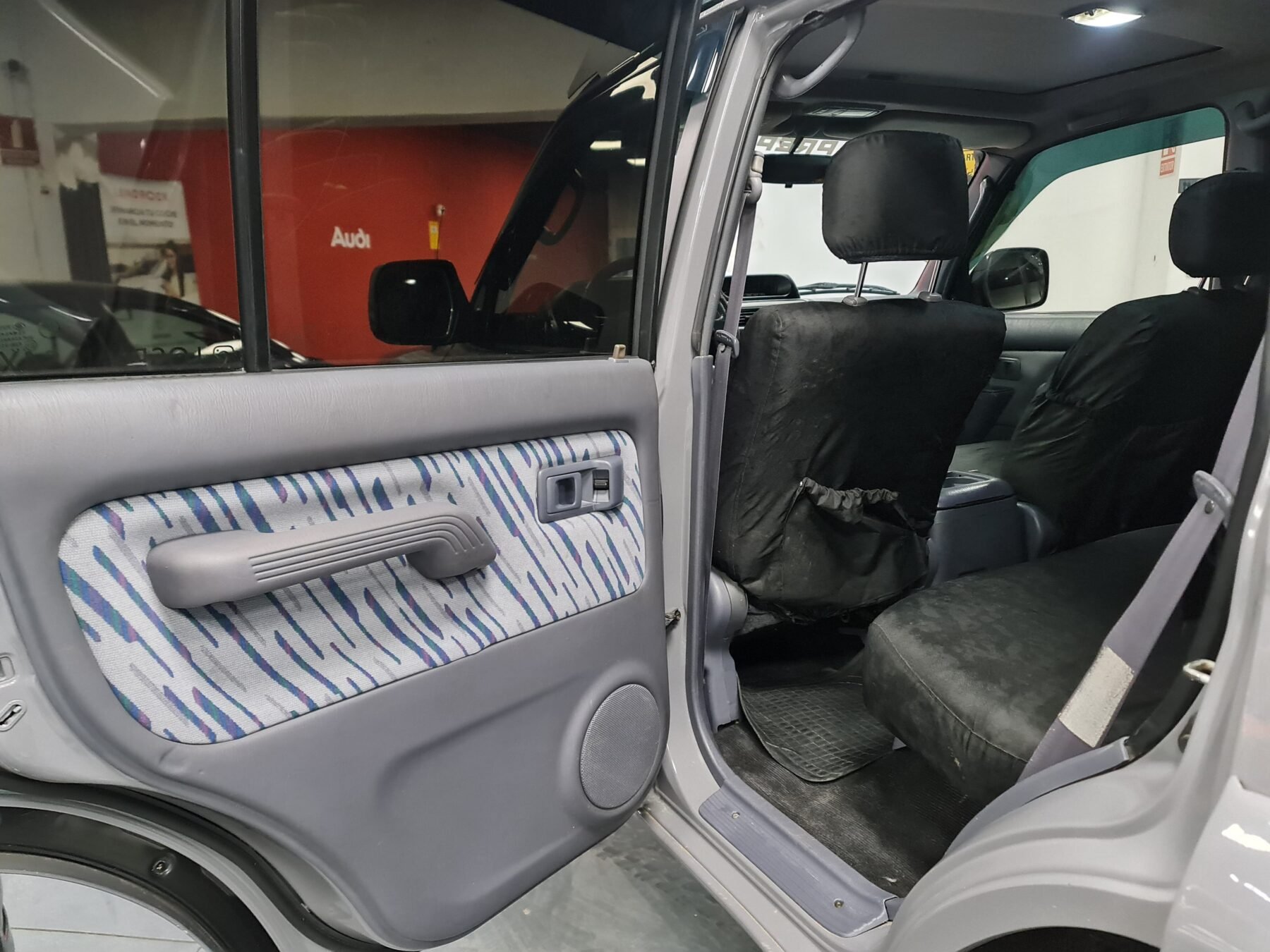 TOYOTA LAND CRUISER VX