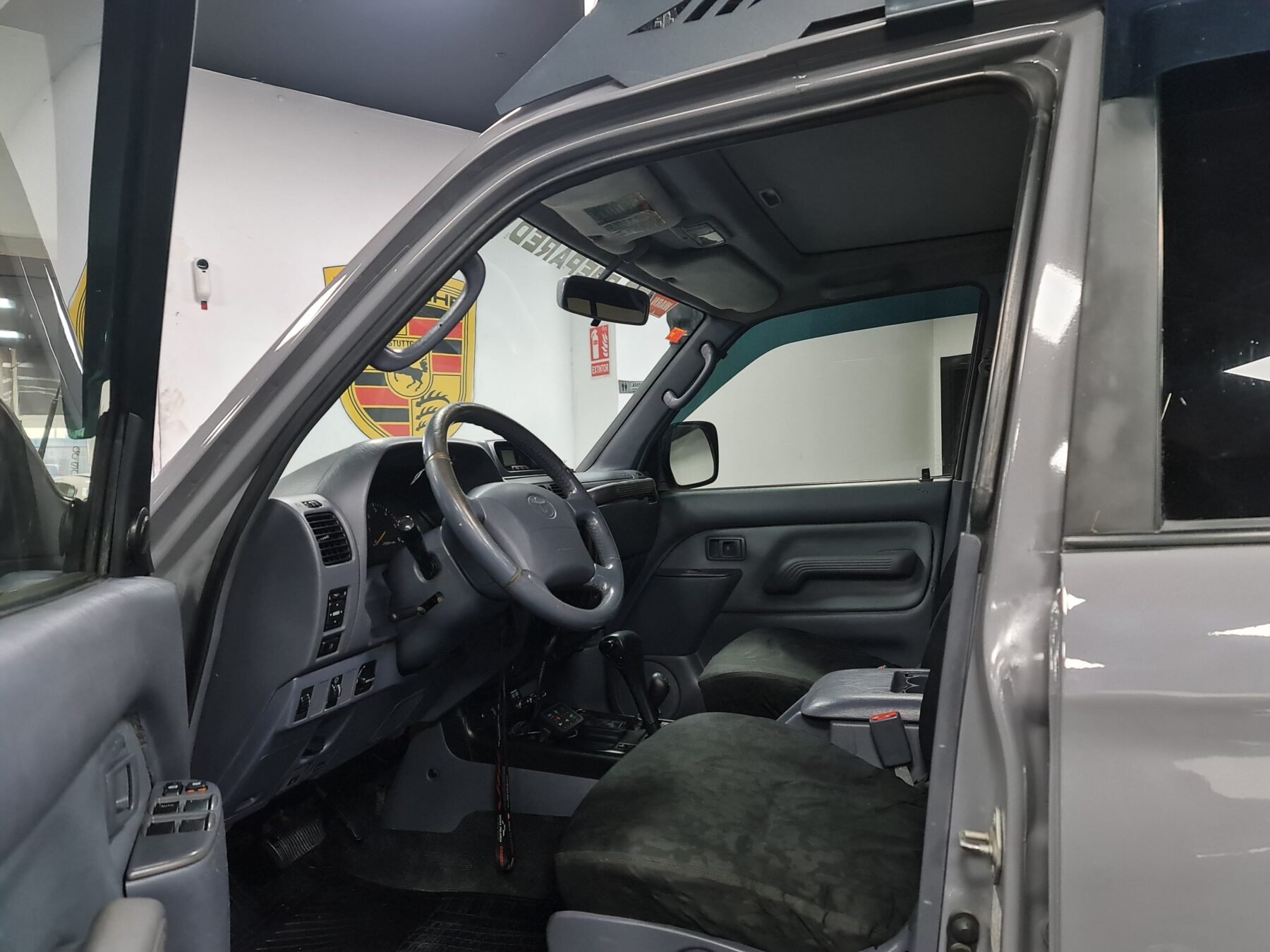 TOYOTA LAND CRUISER VX