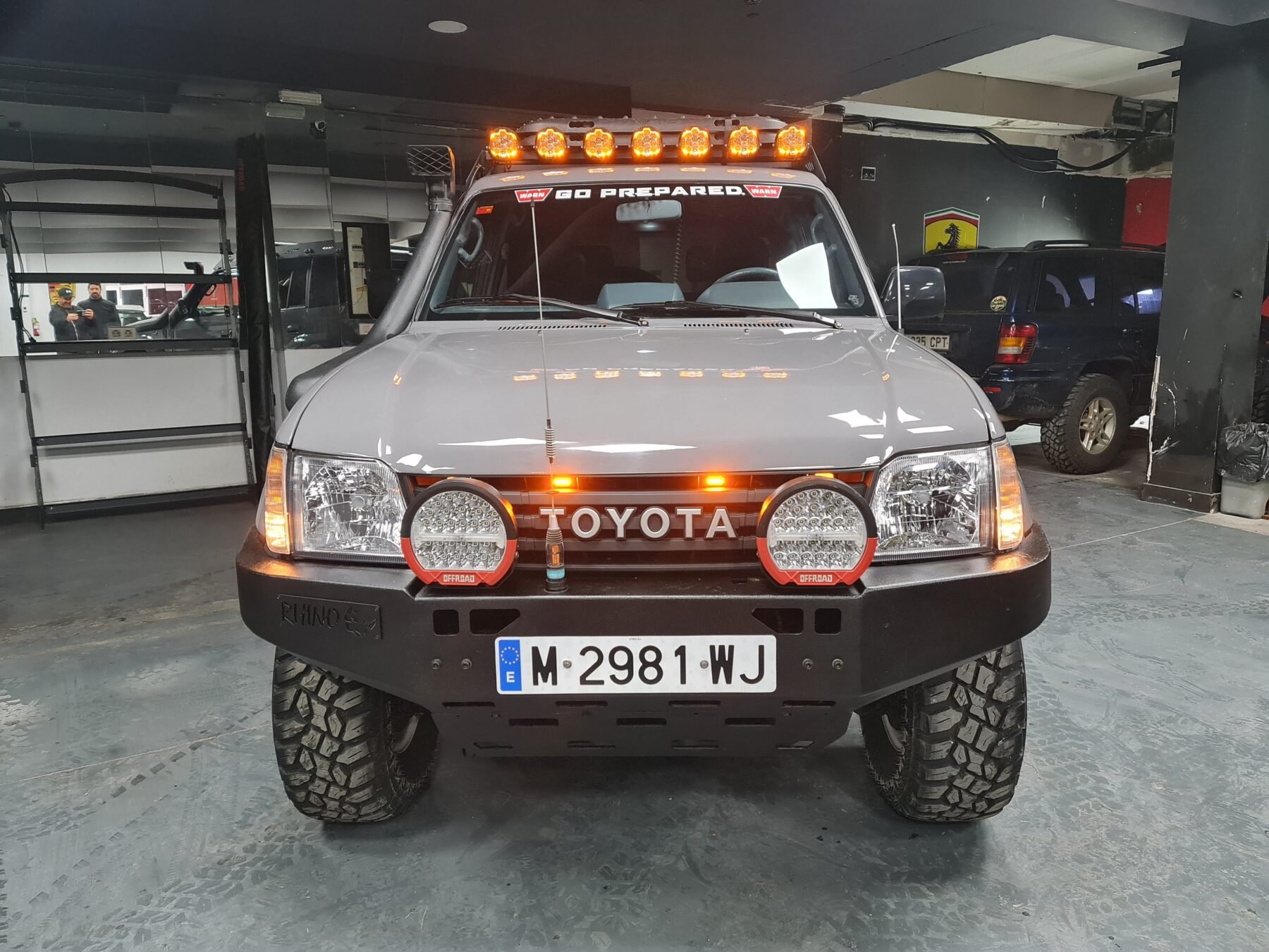 TOYOTA LAND CRUISER VX