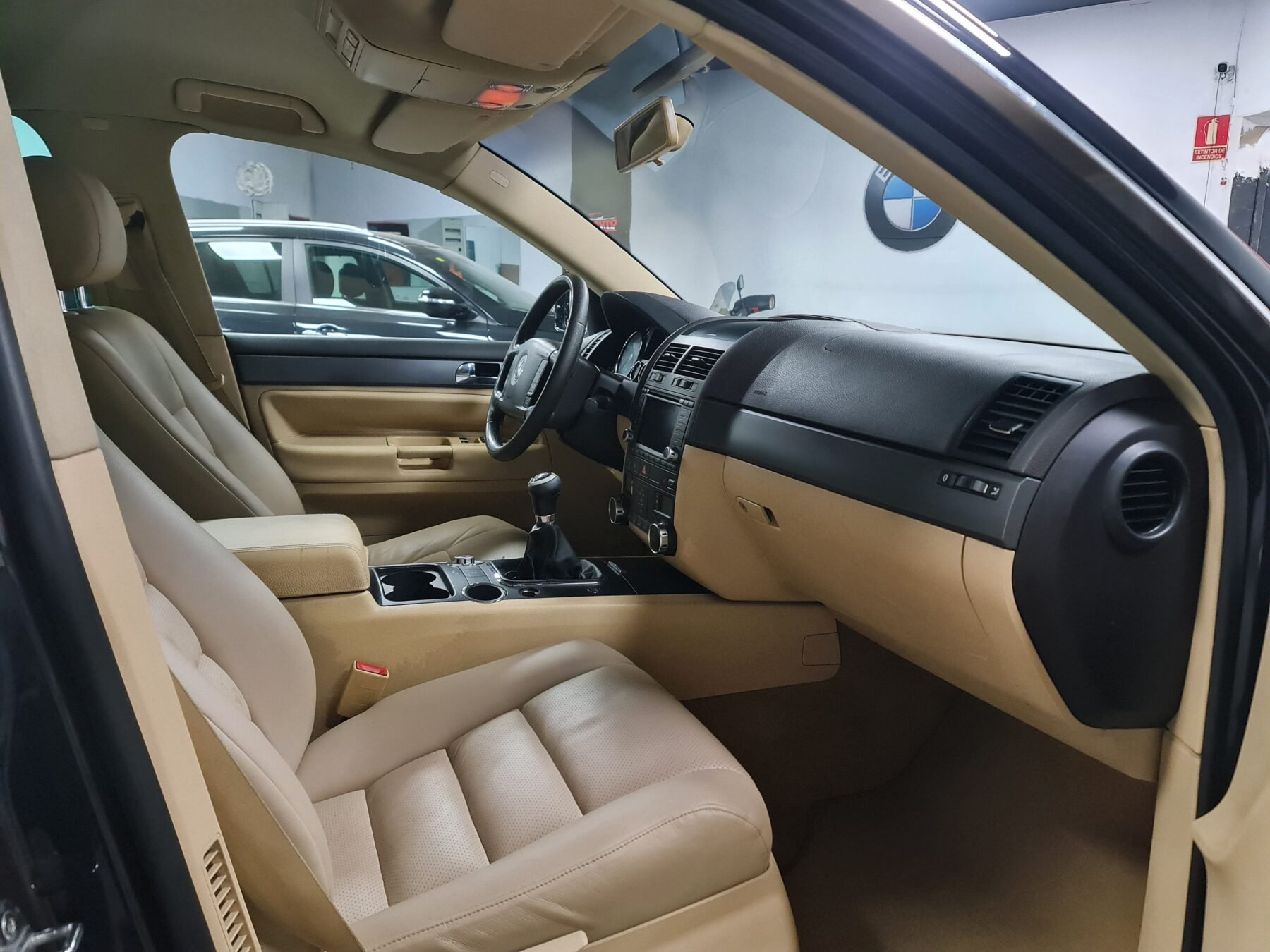 VOLKSWAGEN TOUAREG R5