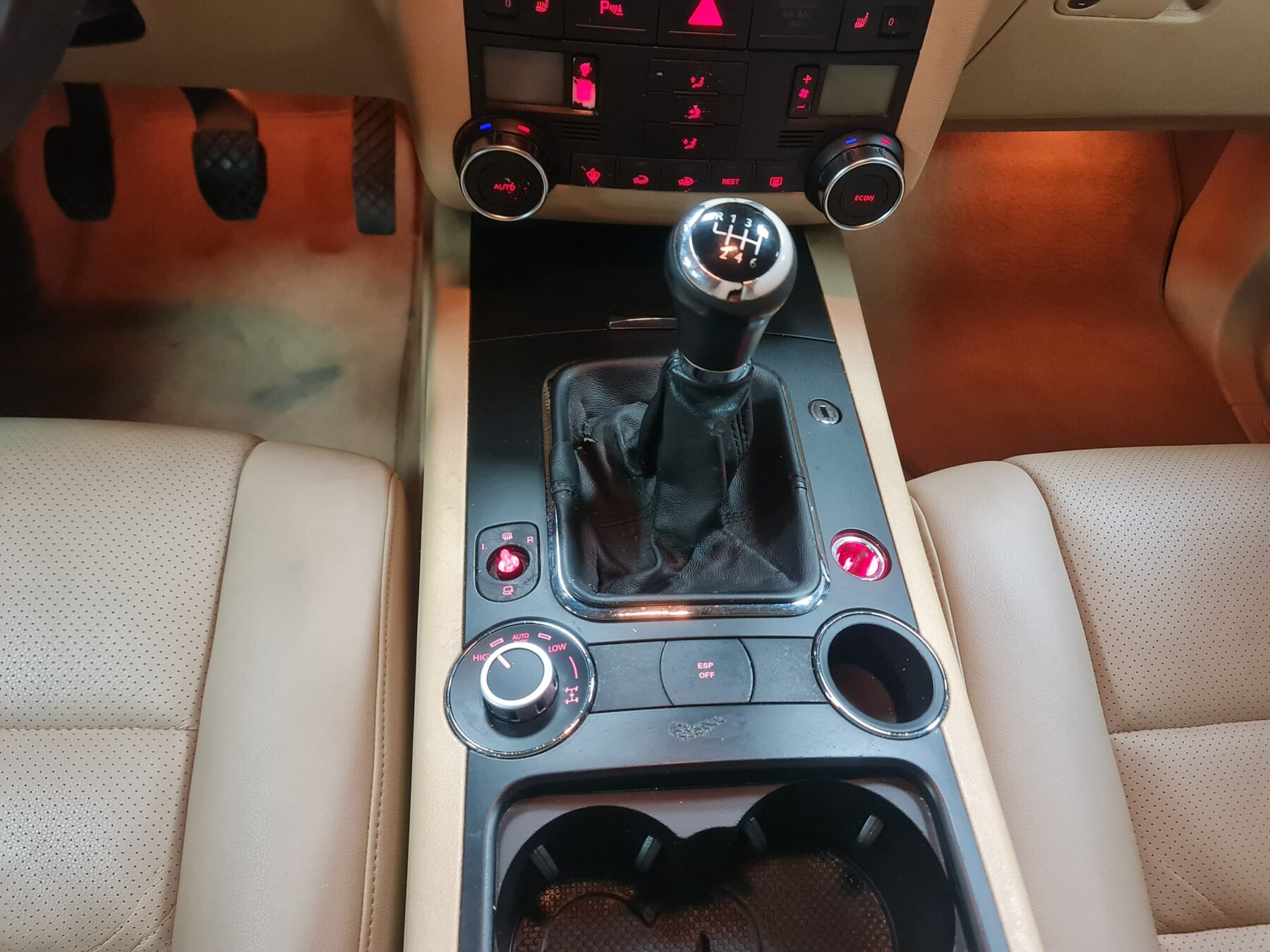 VOLKSWAGEN TOUAREG R5