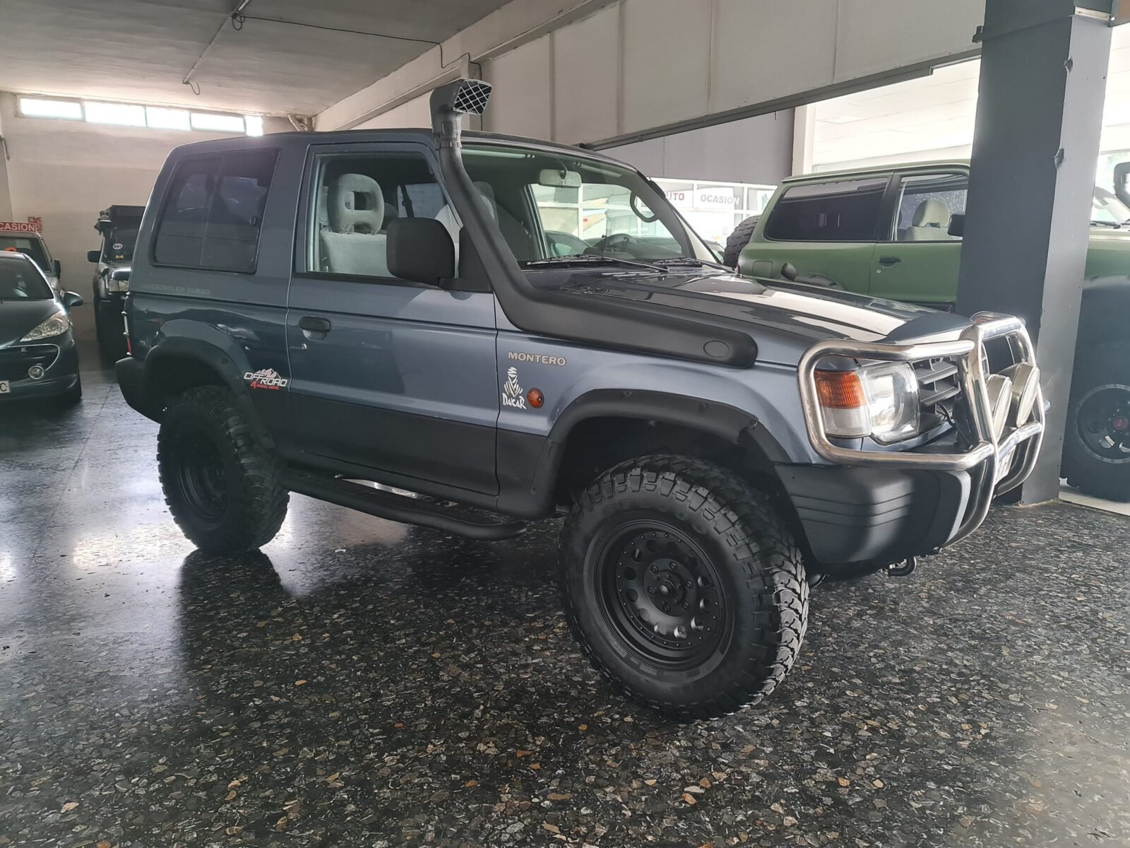 MITSUBISHI Montero GLX 2.5 