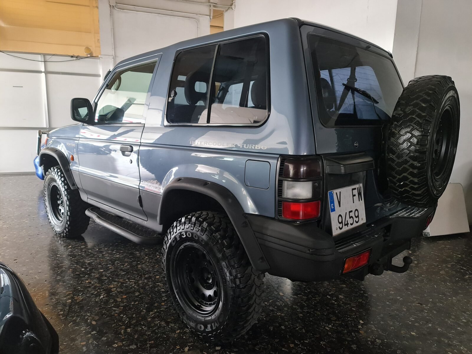 MITSUBISHI Montero GLX 2.5 